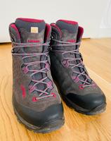 LOWA Wanderschuhe Gr.40 - nur einmal getragen / Neupreis: 290€ Berlin - Charlottenburg Vorschau