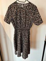 Shein Kleid mit Blumenmuster Gr. S Bayern - Eggenfelden Vorschau