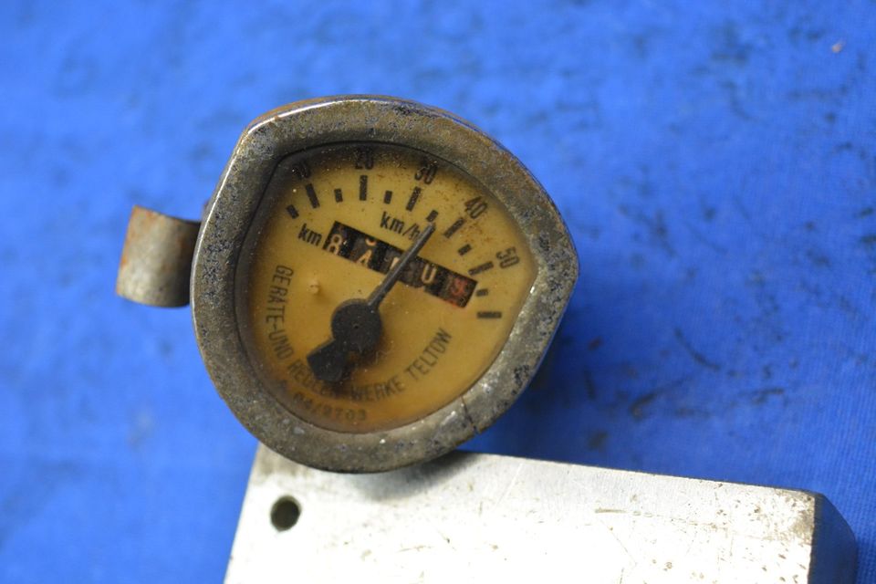 simson sr1 sr2 wappentacho wappen tacho tachometer ddr instrument in Tharandt