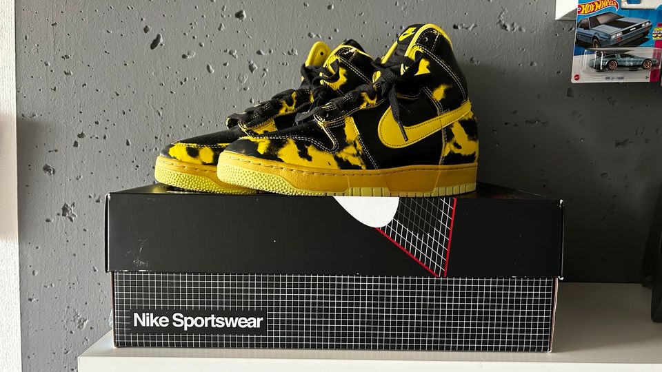 Nike Dunk High 1985 Black/Yellow  44 in Bad Freienwalde