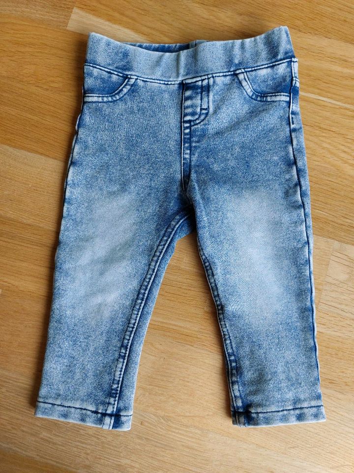 H&M Jeggings Jeans Hose Gr. 74 blau neuwertig in Pulheim