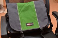 Eastpak Umhängetasche Laptoptasche Nordrhein-Westfalen - Bornheim Vorschau