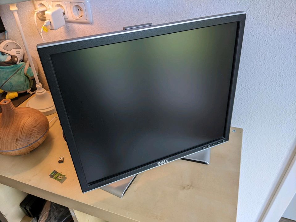 DELL 1907FP Monitor 19" Zoll - 1280 x 1024, 5:4 mit DVI, VGA in Waldkraiburg