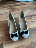 Pumps TUK Gr. 42 High Heels Rockabilly beige Pinup neu Sachsen-Anhalt - Magdeburg Vorschau