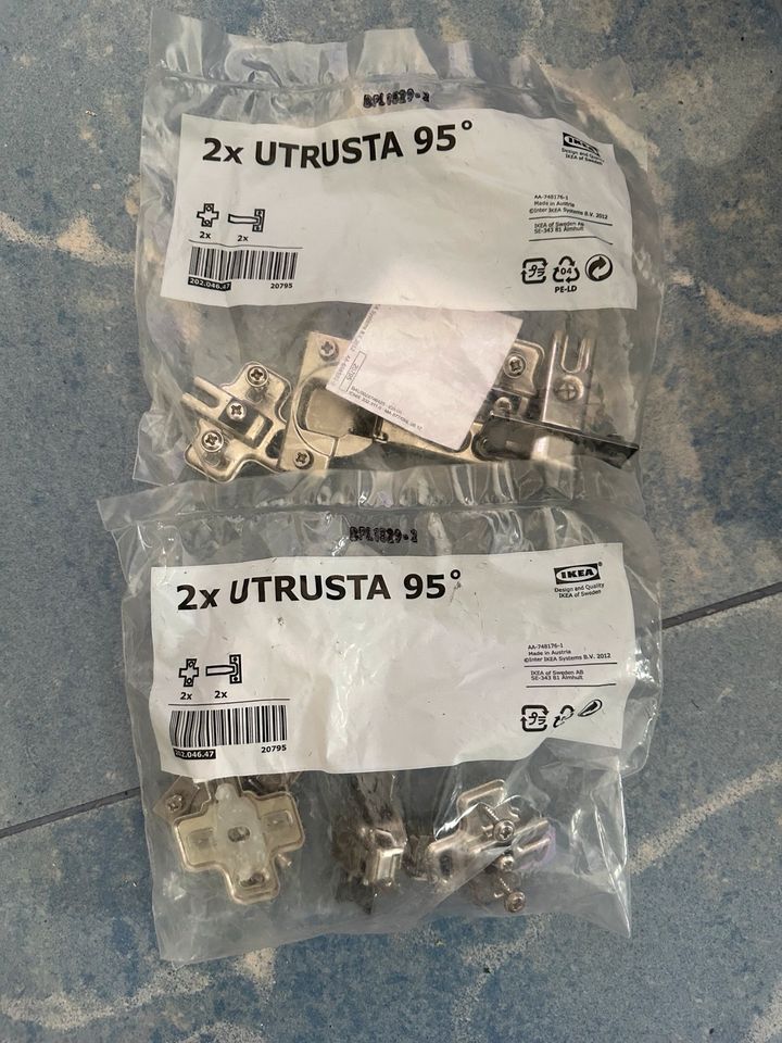 2x set ikea Utrusta Scharnier 95 je 10€ in Bergfelde