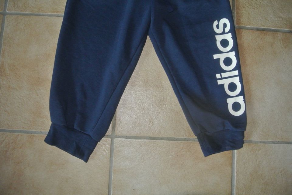 Adidas Hose Gr.34-36/XS-S Sporthose,Capri,Leggings,Short,Sport in Mendig