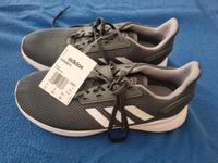 Turnschuhe Adidas neu Sachsen - Lunzenau Vorschau