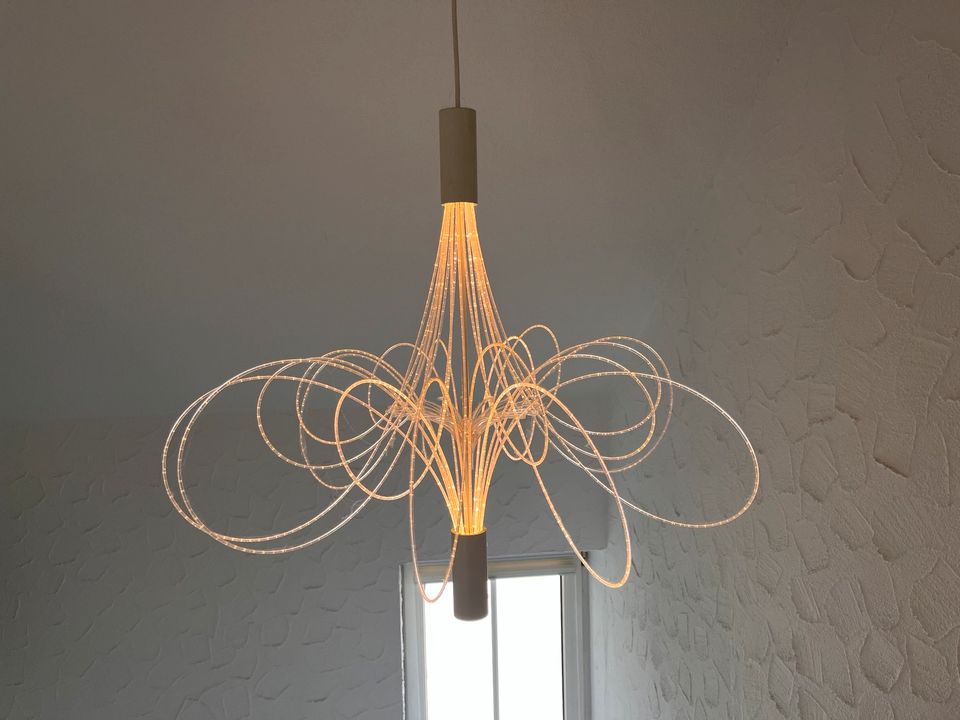 LED Design Lampe. TOP Zustand und voll funktionsfähig. in Neuhausen ob Eck