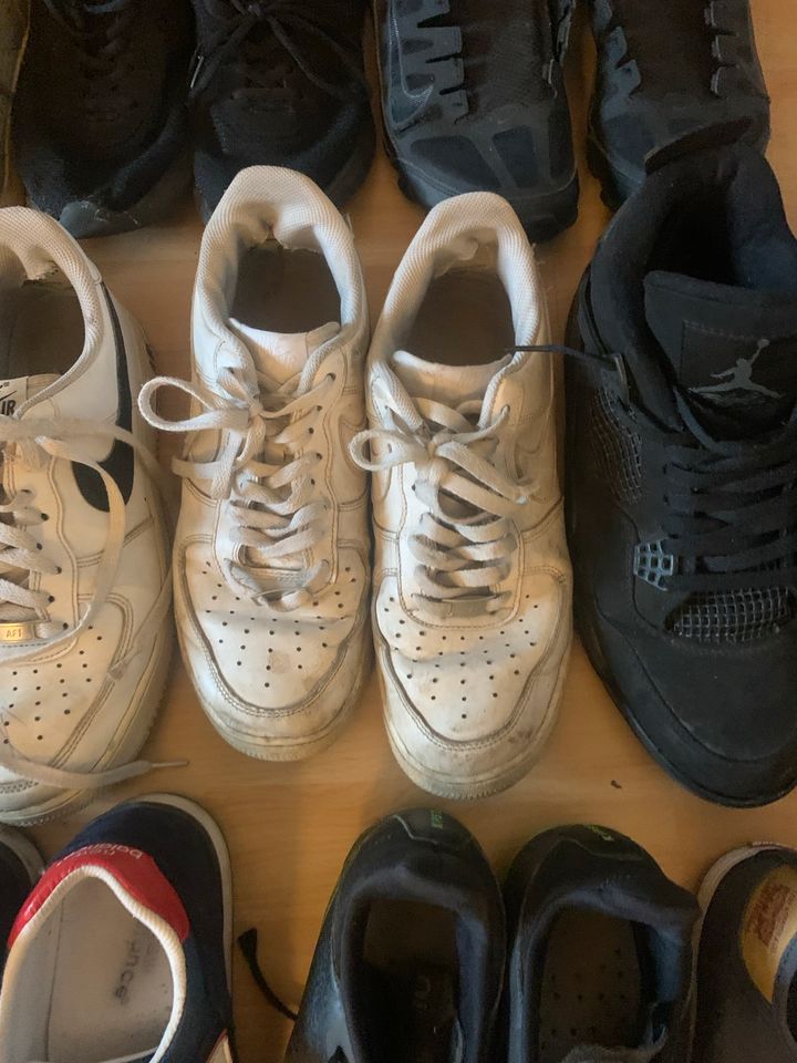 Gebrauchte Schuhsammlung Nike, Levis, Adidas, NewBalance, Pumaetc in Ennepetal