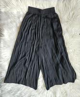 ZARA Plissee Hose Schwarz 34 XS ♡ Berlin - Hohenschönhausen Vorschau