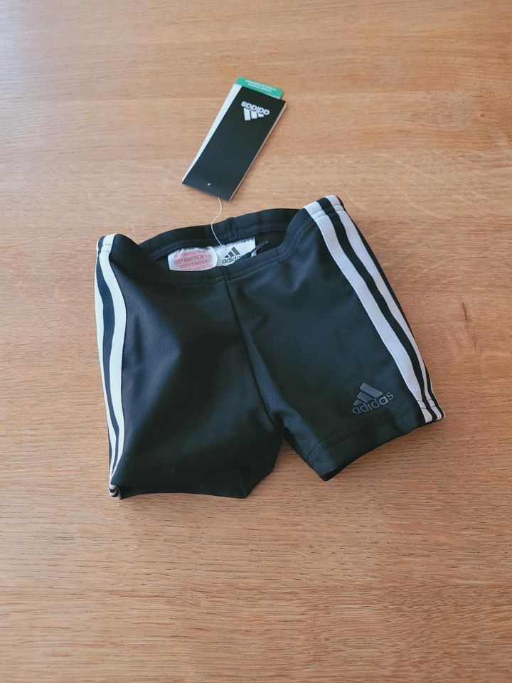 Adidas Badehose 92 neu mit Etikett Badeshorts in Leinfelden-Echterdingen