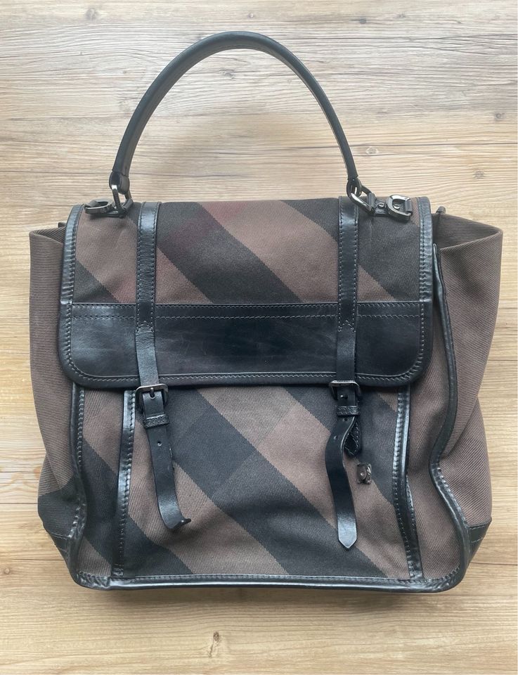 Original Burberry Tasche Aktentasche Messengerbag - unisex in Holzkirchen Unterfranken