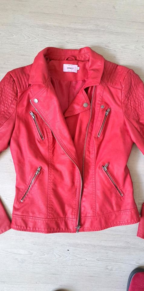 Jacke von Only, Gr. 36 in Essen