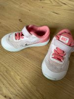 Nike Schuhe in Größe 22 Bayern - Großheirath Vorschau