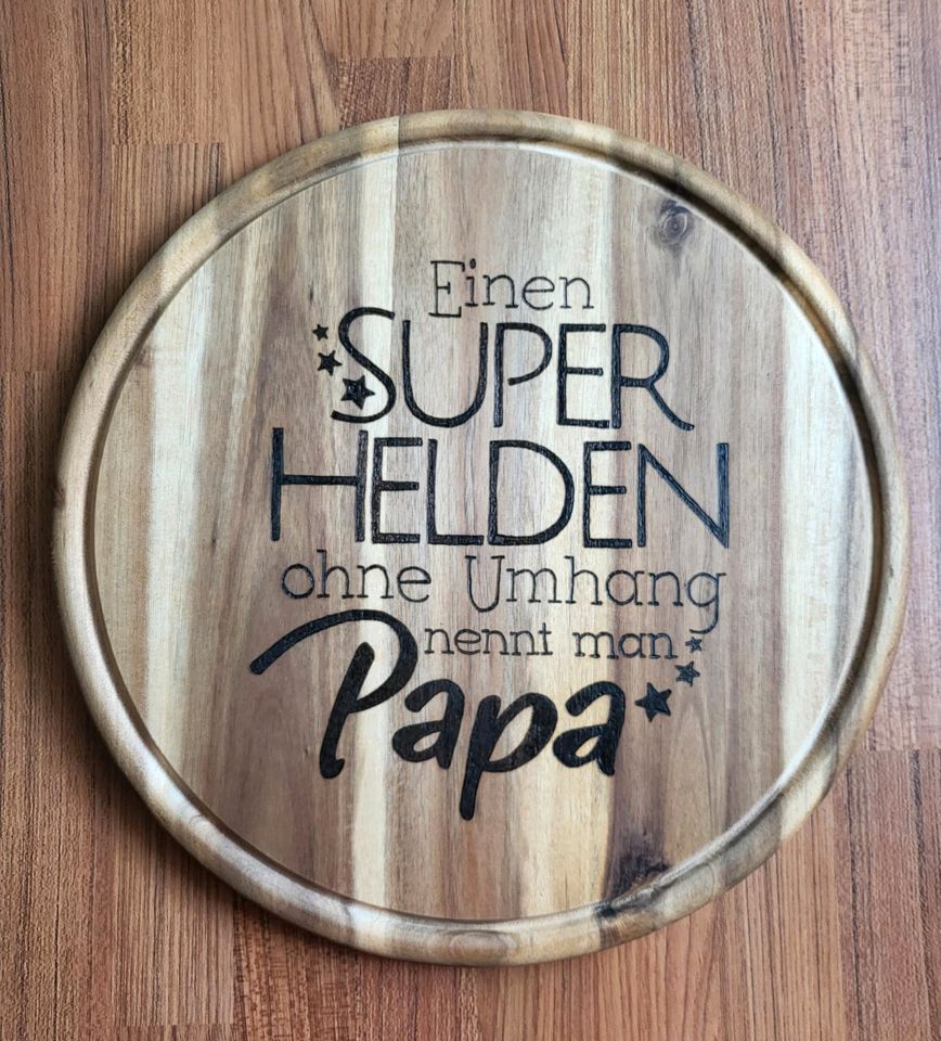 Servierbrett, Pizzateller, Geburtstag, Geschenkidee  Papa, Mama in Gemünden a. Main