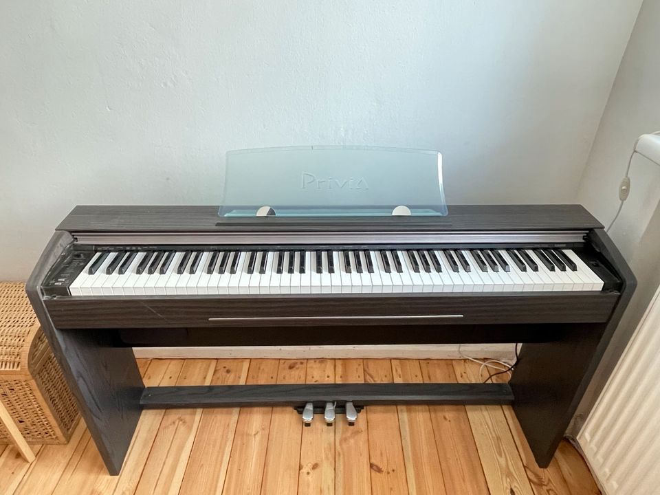 Privia E-Piano (Casio) in Berlin