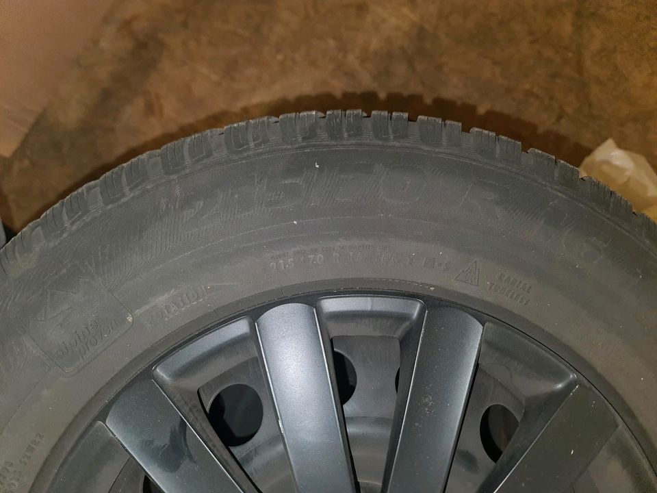 215/70 R16 Semperit Master Grip2  Winterreifen auf Stahlfelge in Bad Karlshafen