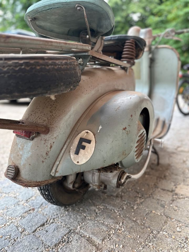 Scheunenfund Vespa 125 ACMA Modell 1951 / 1952 Matching Numbers in Parkstetten