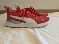 Puma Turnschuhe Gr. 38 neuwertig Kr. Altötting - Haiming Vorschau