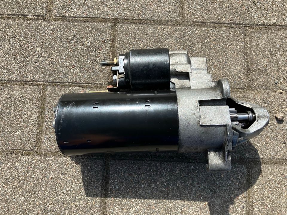 Original VW Anlasser Starter 068911024G Passat 3BG in Eberswalde