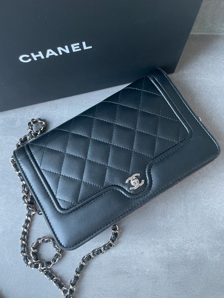 SALE Chanel  Wallet on Chain WOC Tasche Handtasche in Berlin