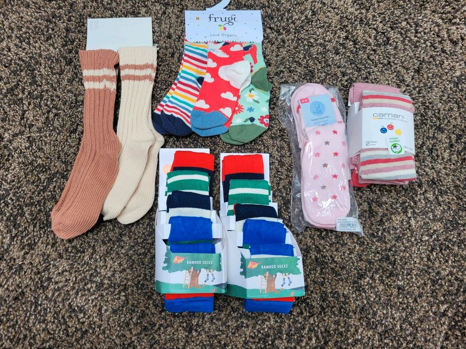 *neu* Sterntaler Frugi H&M Socken Gr. 23-26 Strümpfe Strumpfhose in Wetschen