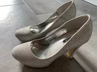 Pumps Silber , Größe 38 Niedersachsen - Delmenhorst Vorschau
