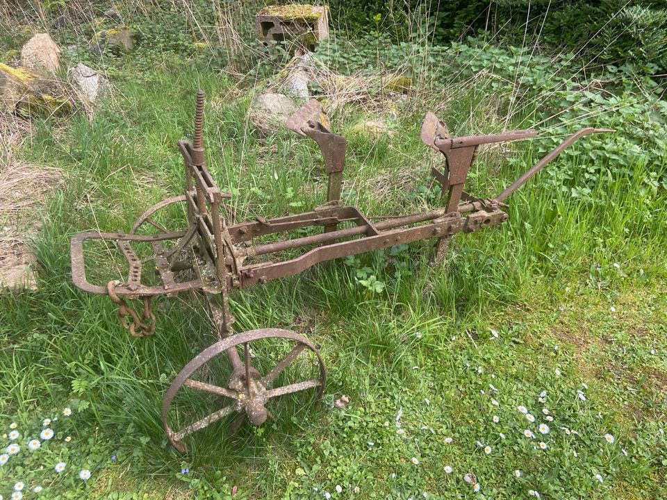 Alter Pflug Garten Deko Metallschrott für Bastler in Weinheim