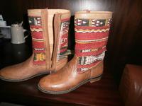 Besondere Lederstiefel, braun/bunt/Kelim, Gr. 40 Kr. München - Putzbrunn Vorschau