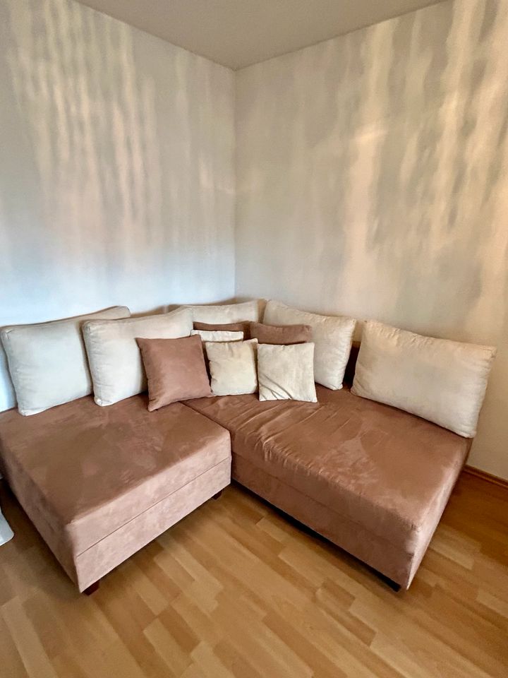 Couch Kissen abziehbar - sehr guter Zustand in Nürnberg (Mittelfr)