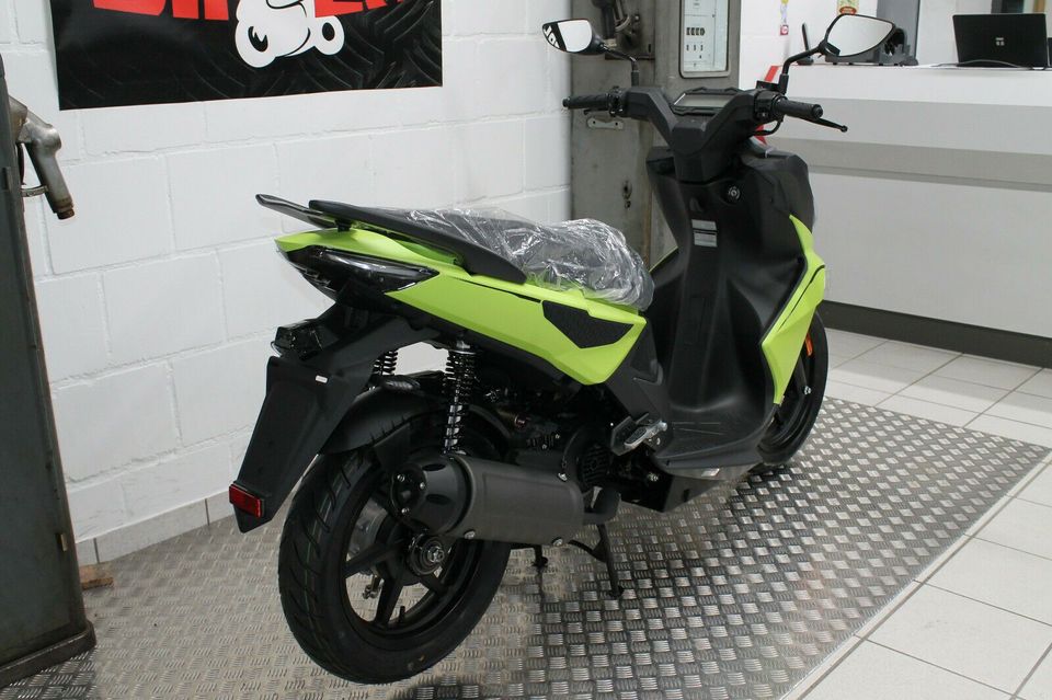 Kymco Super 8 R   Euro5 in Meschede