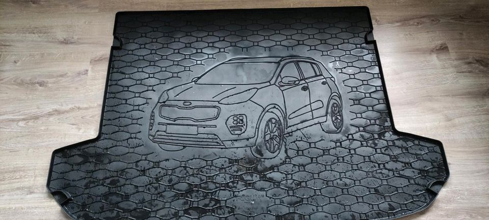 Kofferraumwanne Kia Sportage GT QL in Brandenburg - Bad Liebenwerda, Tuning & Styling Anzeigen