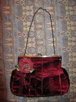 Retro Vintage Samt Handtasche Tasche Burgund mit Rose & Kette Mitte - Wedding Vorschau