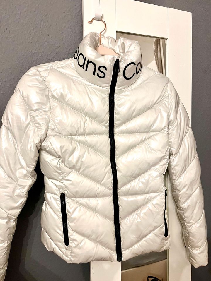 Daunenjacke weiß Jacke  Größe XS 34 Calvin Klein in Berlin