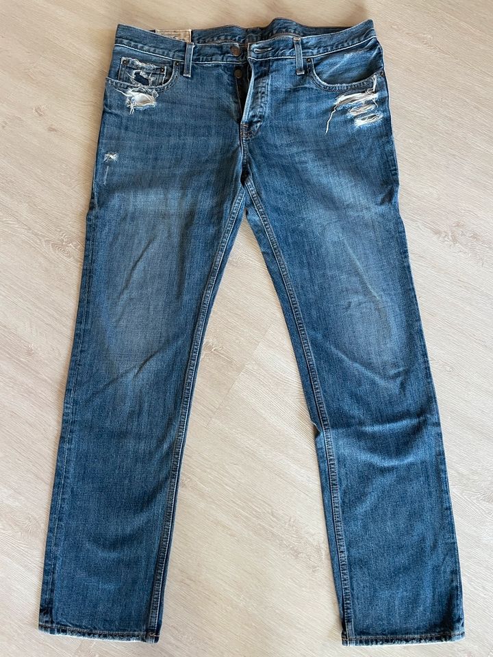 #1 - Hollister Skinny Jeans W36 L32 in blau in Hochheim am Main