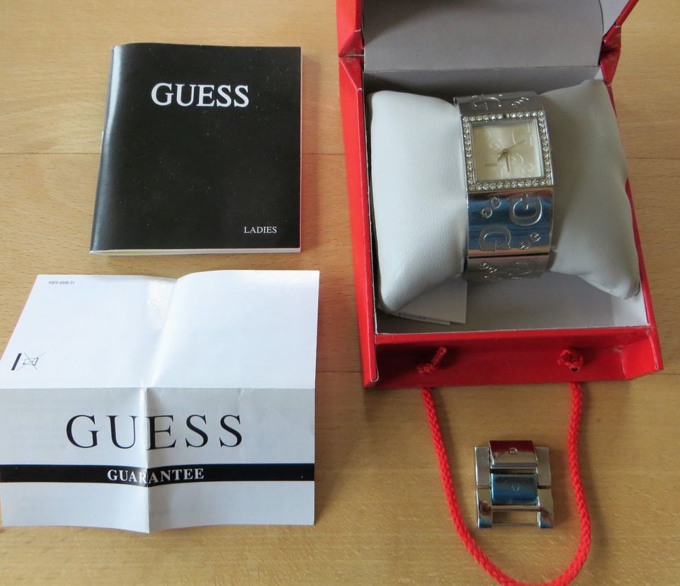 Original Guess 70607L1 Damen Armband Uhr 3 ATM - D 25mm OVP in Cham