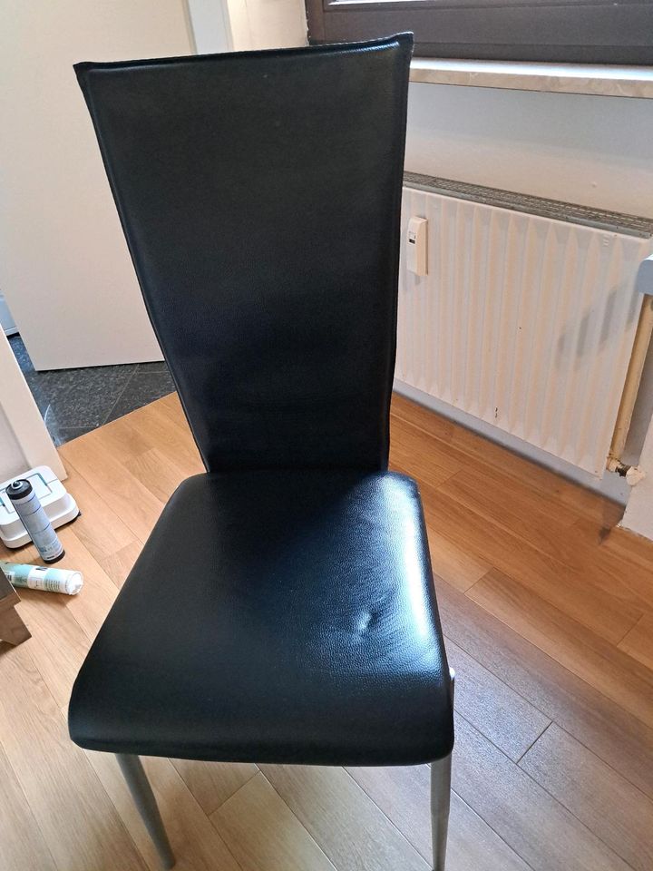 Stuhl schwarz in Mainz