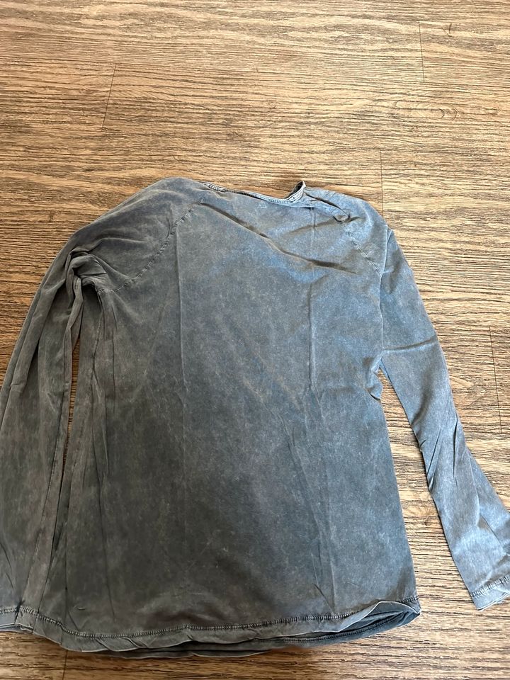 Longsleeve langarm Shirt Review grau M in Düsseldorf