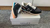 Neue Sportschuhe, Größe 40 Turnschuhe, Hallenschuhe, Sport Berlin - Spandau Vorschau