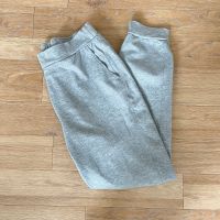 Esmara Hose Jogginghose Grau Sweatpants M H&M Sport Niedersachsen - Oldenburg Vorschau