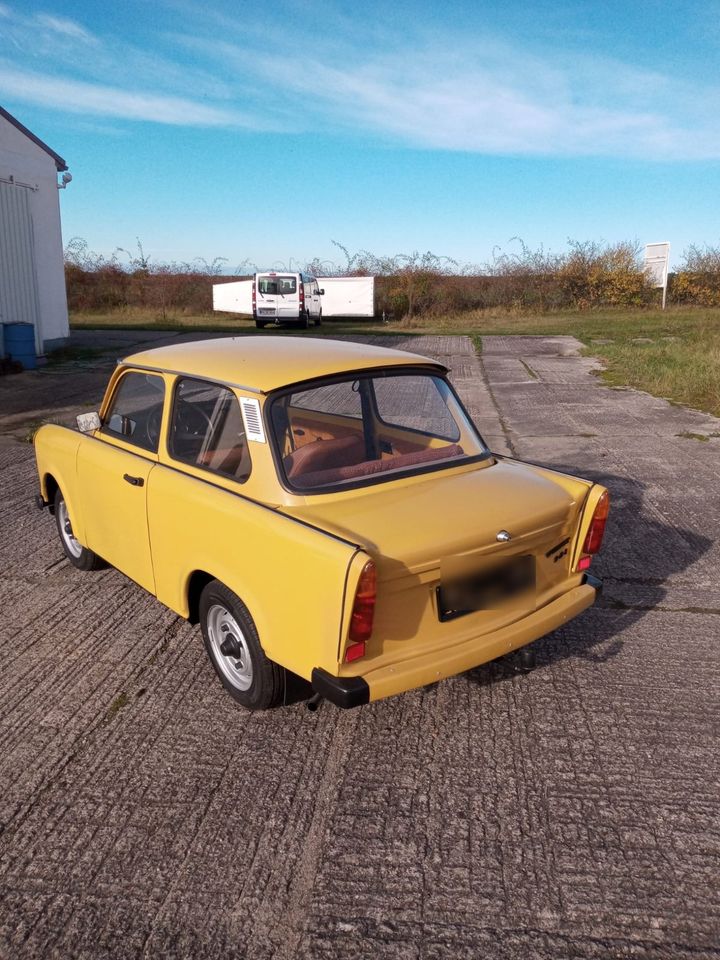 Trabant 601 Limousine mit AHK u. TÜV neuwertig aufgearbeitet in Stechow-Ferchesar