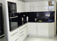 Grifflose Küche  Elektrogeräte  Bosh wie neu Granit Arbeitplate Nordrhein-Westfalen - Witten Vorschau