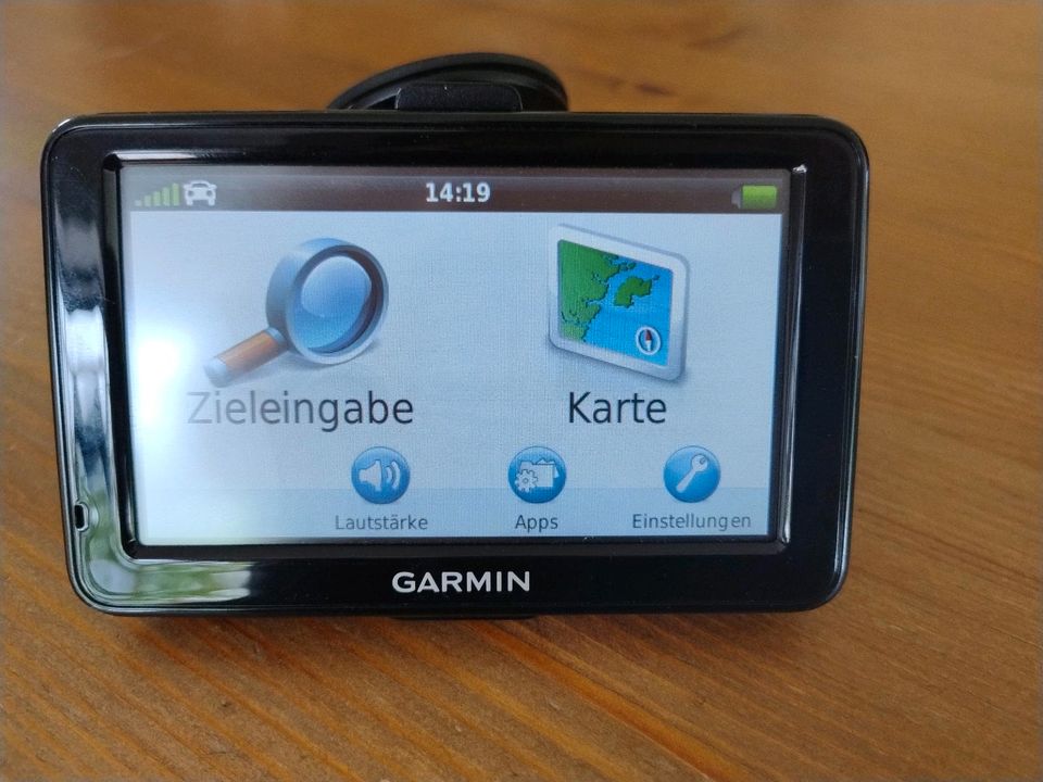 Garmin Nüvi 2445 Navigation lebenslange Karten in Aachen