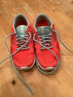 Reebok Damen Turnschuhe FL3X in Größe 38 Nordrhein-Westfalen - Bornheim Vorschau
