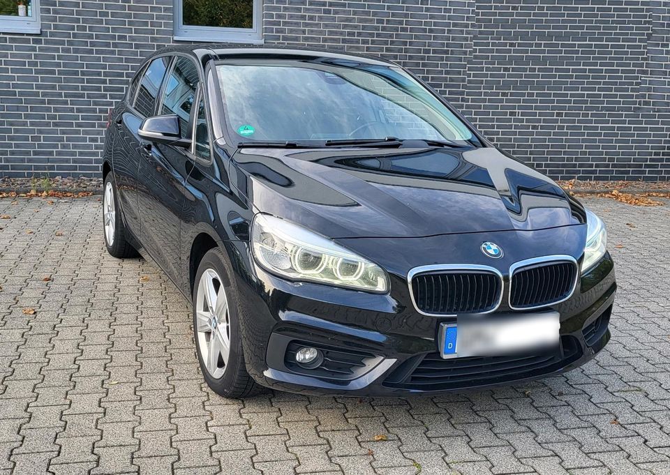 BMW F45 220d xDrive Automatik Active Tourer Abstandstempomat X1 in Wiehl