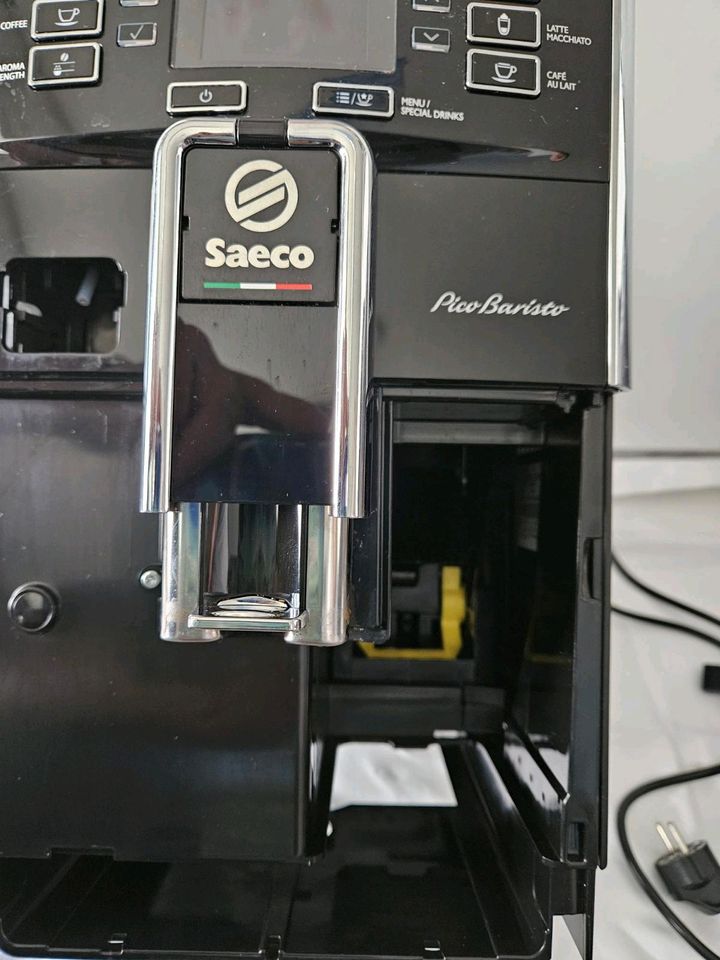 Kaffeevollautomat Saeco PicoBaristo SM 5460/10 mit Milchaufschäum in Erfurt