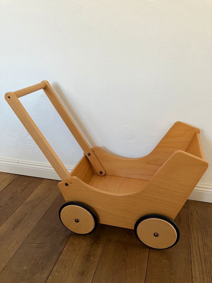 gebrauchter HABA Holzboller/-puppen/-schubwagen in Marxen