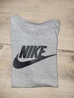 NIKE Damen T-Shirt * Shirt * Gr. M * grau Nordrhein-Westfalen - Herford Vorschau