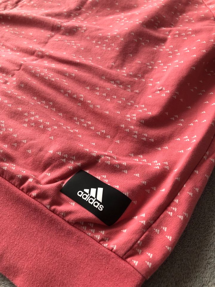 Adidas Damen Pullover Gr.M w.Neu in Erlangen