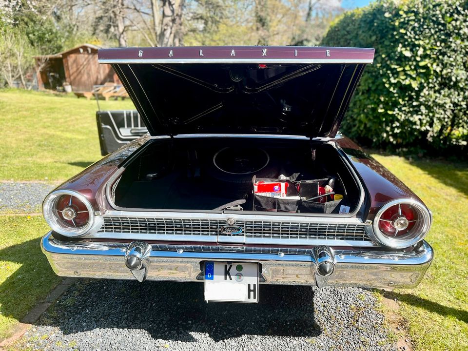 Ford Galaxie V8 Cabrio von 1963 in Köln